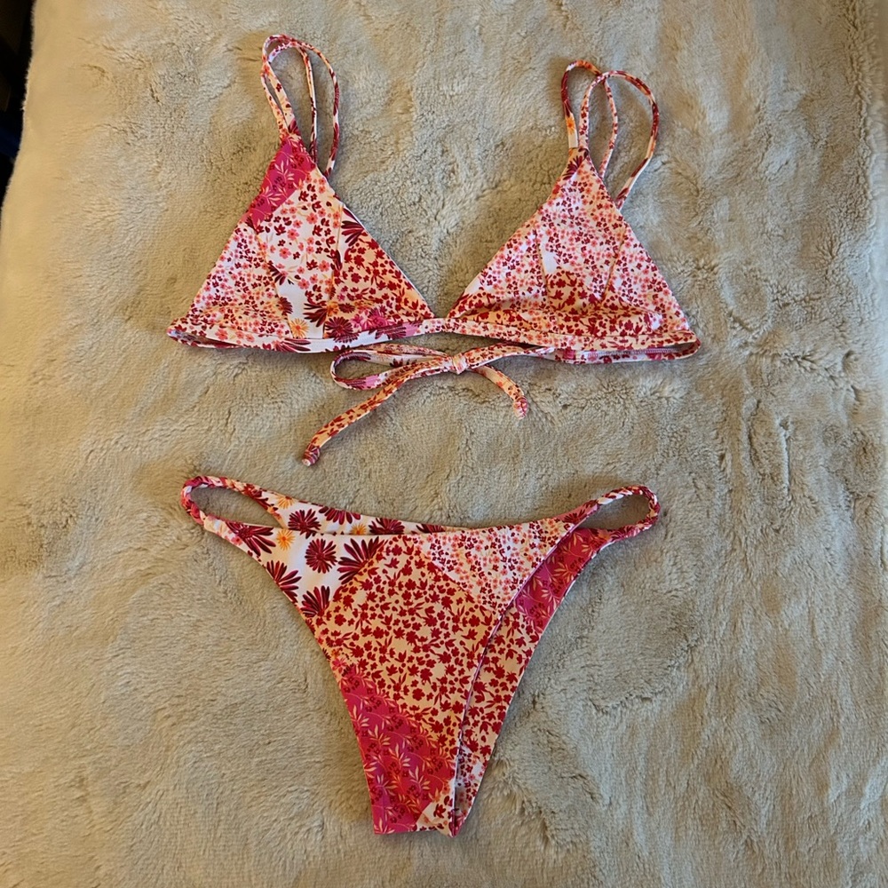 Kulani Kinis Bikini Set